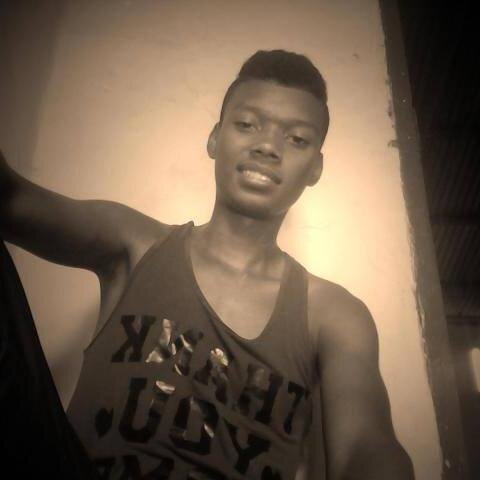 alvaronaranjo8's profile picture. solo por amar, hacemos cosas que al odiar serian incapaces nuestros corazones de pensar