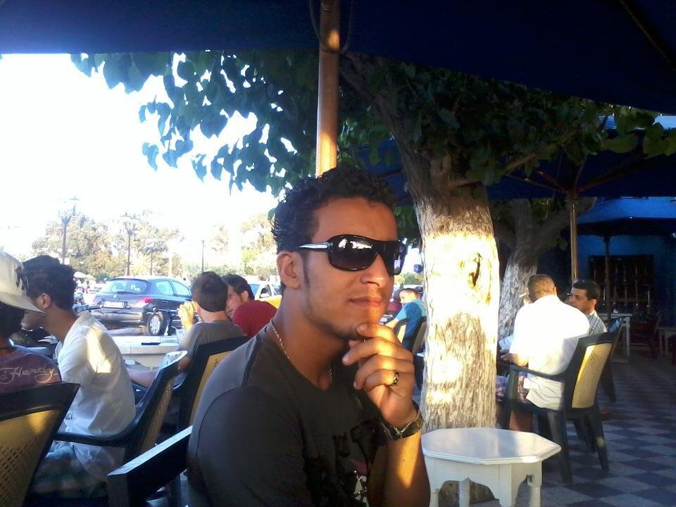 Walid948's profile picture. 