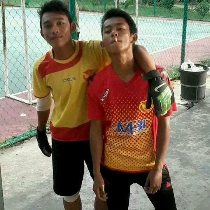 nazrinaz18's profile picture. 