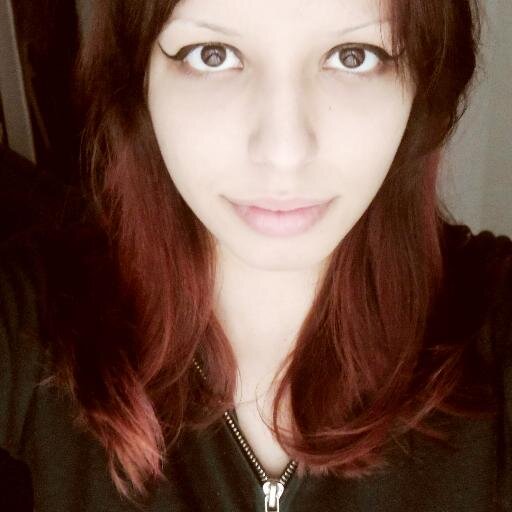 Adoro Animes, livros, filmes de terror, Metal, Rock, Screamo, Skate. Toco Violão e Guitarra, estudante de hardware e Inglês,