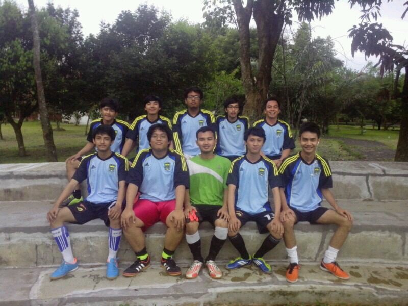 akun twitter resmi Lancar Jaya FC. Lancar Kuliah Jaya di Lapangan. On going to Tittle : @sejarahui2011