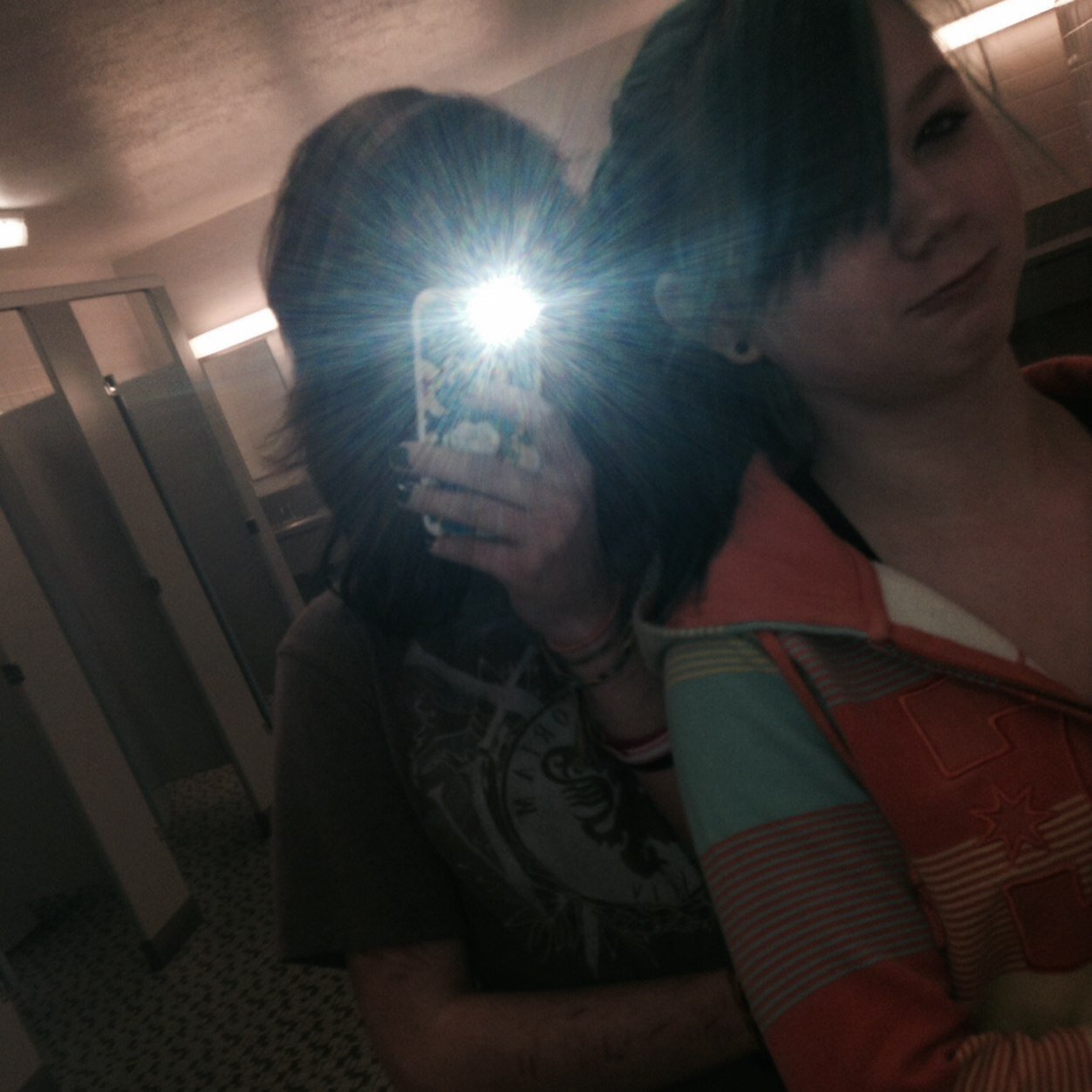 LegendOfLinky's profile picture. _ I really love youtubers, chocolate & netflix. ☻