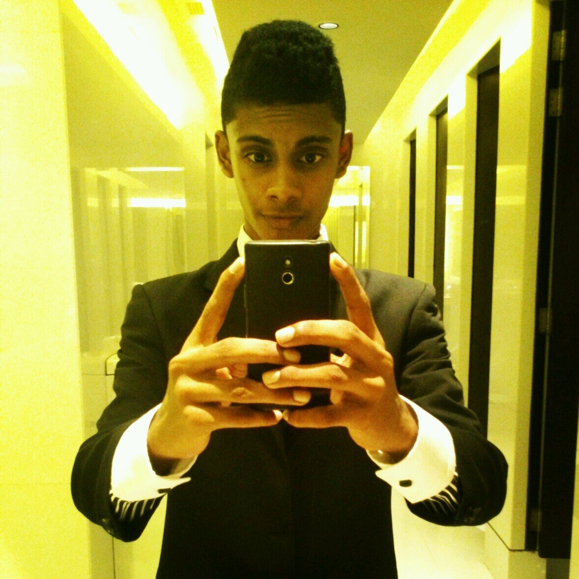 mahenprotxt's profile picture. Follow me :D # Tags 3