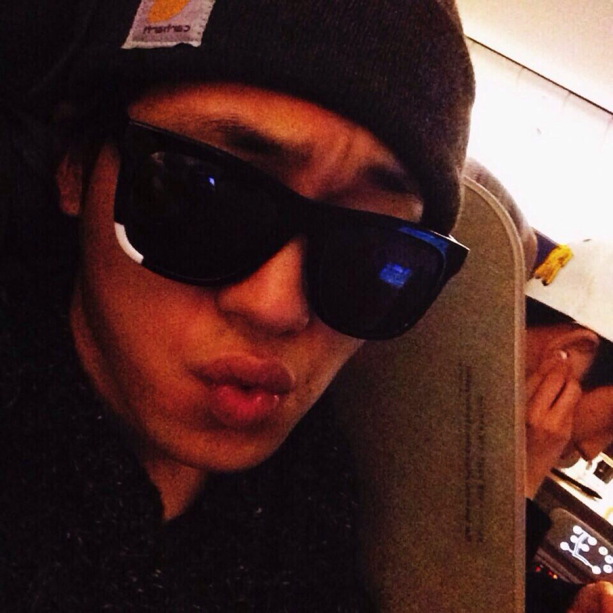 สวัสดีครับผม(태국봇)Dancing Boy 'ชางโจ' มักเน่แห่งทีนท็อปครับ มาคุยกันได้นะครับ♥