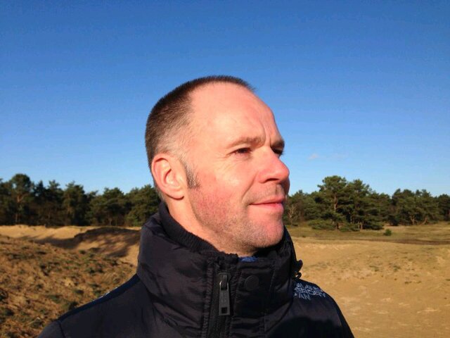 Partner van Anke, vader van Lotte, Marijn en Mick, 2018-heden teamleider zwembaden Sportaal Enschede,2014-2017 Sportbedrijf Deventer, 1989-2013 DGA Sportwijzer