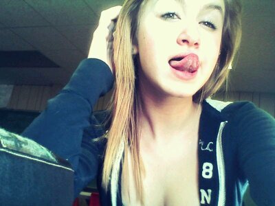 . follow me and ill follow back(: ❤