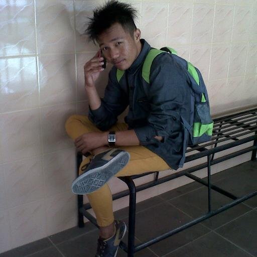 RonikaHermandra's profile picture. ........ Untuk sementara tak akan aku buka hatiku utk orglain , namun saat waktunya tepat mungkin kamu akan kehilangan tempatmu dihatiku ....