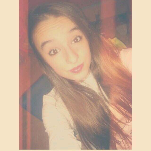 NFTuVida's profile picture. Fell y namas'. Un puto tío de calle va y me marca con un puto 25 de Enero . Instragram : @Naiiaraa_feernandez