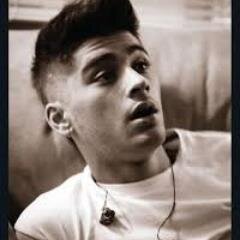 Directioner1385's profile picture. 