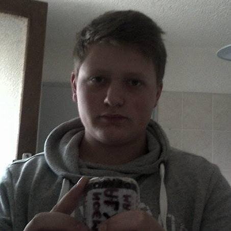 julienleblak's profile picture. Laura: MA VIE
#TeamFollowBack ma bas L.B/ J.S/ L.G/ M.G/ A.B/ N.M/ dsl pour les oublies 3