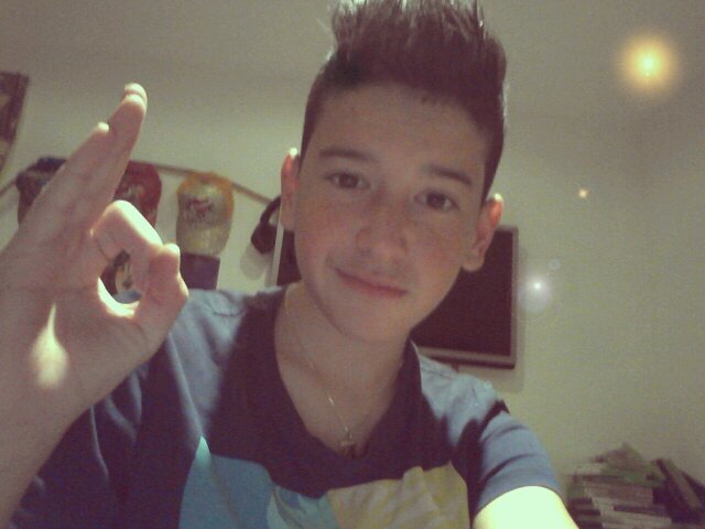J'suis Calibré chmise Hawaïenne/J'ai pas la moyenne...Quoi? J'men bat les couille.                  ///// #TeamFrance #OM #Frite \\\\\