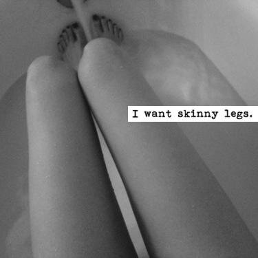 anarexie_'s profile picture. Deb, Ana, Annie, Cat, Izzy, Sue.