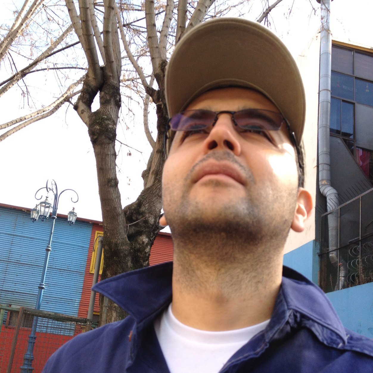 carlosjonesr's profile picture. 