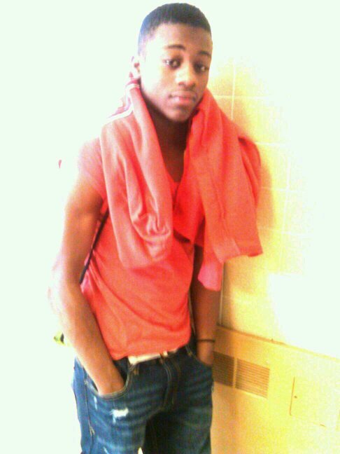 I am a singer known by many but love by plenty