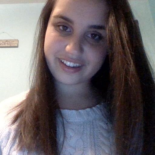 Hi! Im Sarah, Demi lovato is my life... My idol, my insparation