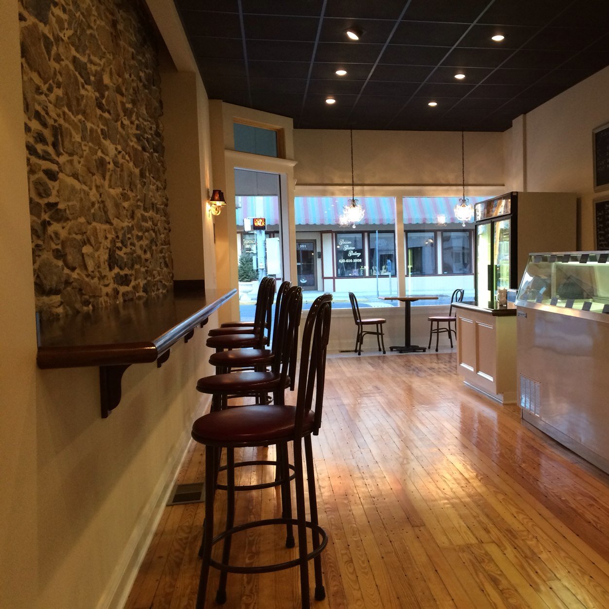 EmilysIceCream's profile picture. Emily's Ice Cream is a cozy little shop serving homemade ice cream, ice cream cakes, and specialty desserts. Come visit us in historic Nazareth, PA!