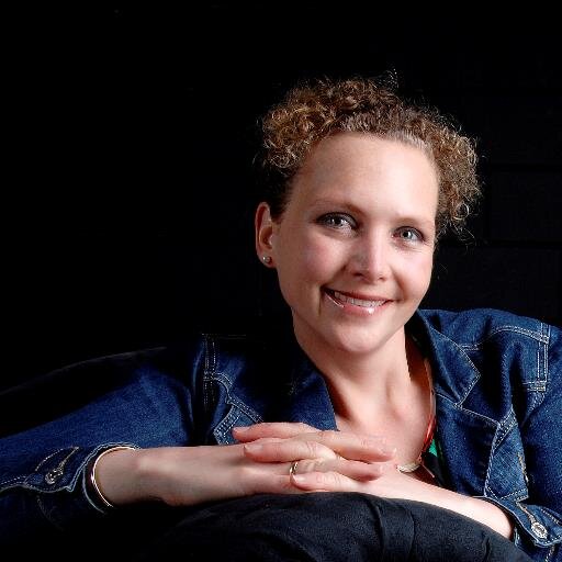 Bletztini's profile picture. Wie luistert naar de stilte in zichzelf, hoort de stem van de wereld.