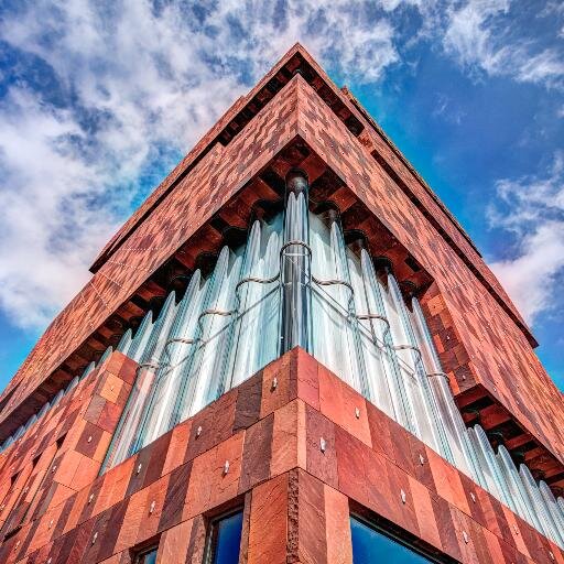 MahmoudAlazzawi's profile picture. Software Engineer/Designer, be kind to all, be honest to all, specially yourself! 🌸