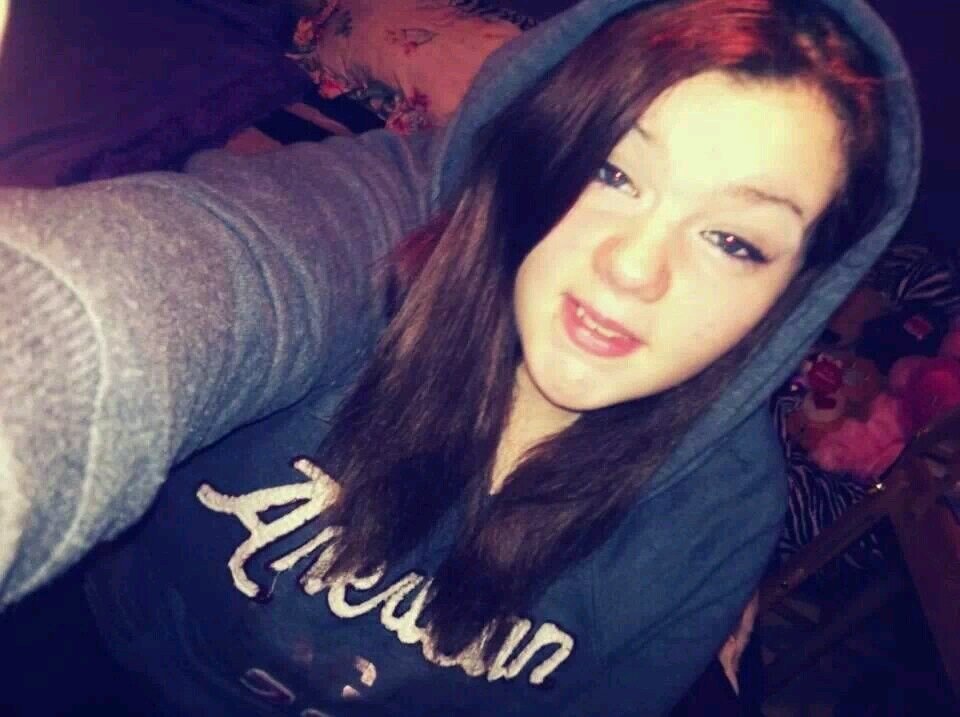 OhSoFadedd's profile picture. You're all basic.