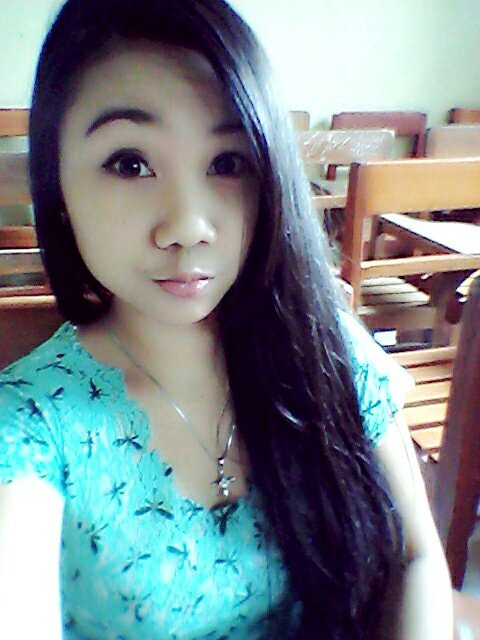 I'm Kristiani  ♥ Jesus christ| ♥family | simple person| Nursing student| Born January 13