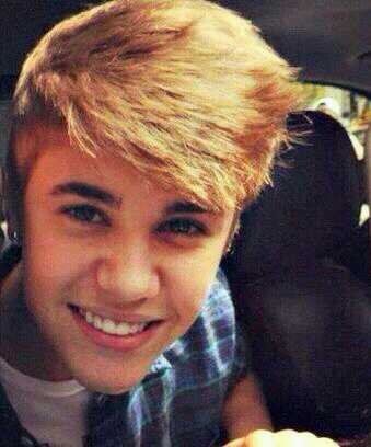 All i want is for Justin to follow me, why wont it happen? Liam Payne followed me on Vine on 6.3.14!!!