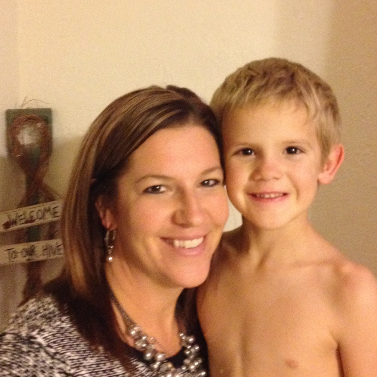 eatcleanlifthvy's profile picture. 