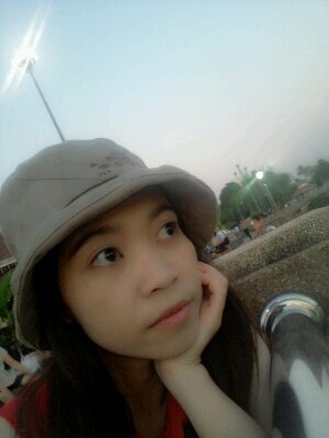 สุดท้ายคนที่รักมากที่สุดนอกจากครอบครัวแล้ว มีเทอคนเดียวเท่านั้น จำไว้น่ะรักเทอคนเดียวไม่เคยเปลี่ยนแปลง