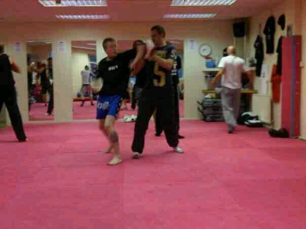 25, muay thai, good friends good times and good vibes.