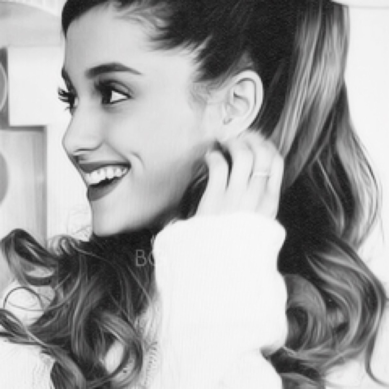 • Ariana Grande Fansite • Keeping you updated daily with news, pictures and ariana fashion inspired pieces. ♡