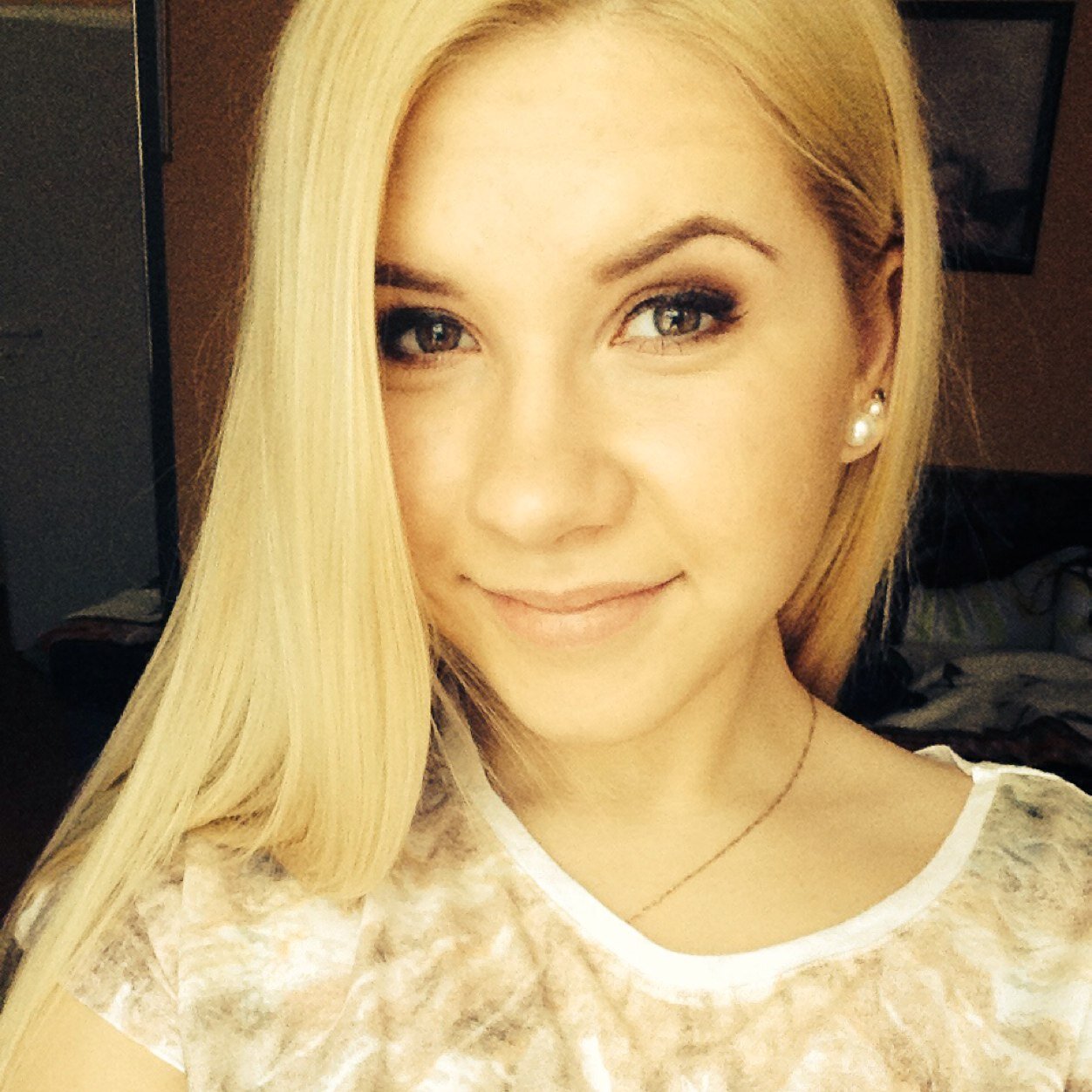 artabogdanova's profile picture. 