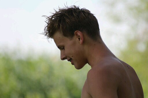 cispl4tin's profile picture. 