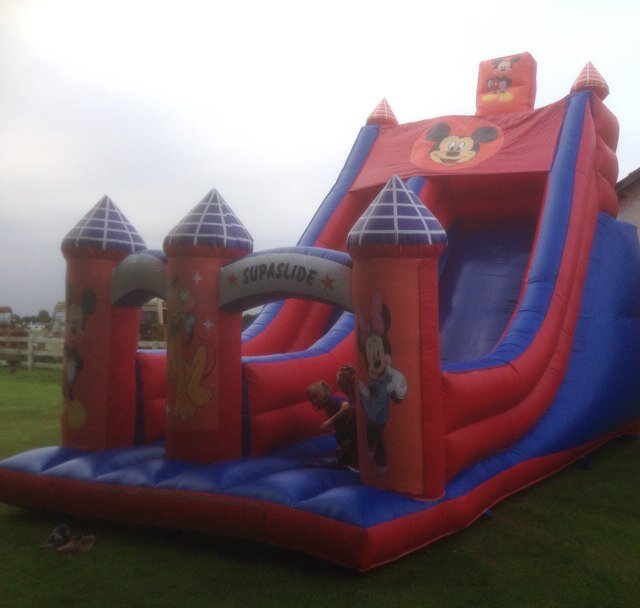 Amberglowleisur's profile picture. Supplying high quality bouncy castles within the greater Manchester area.