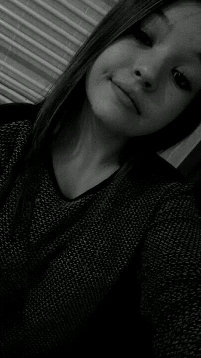 Laure_Tmphs's profile picture. Midnight memories, oh oh oh
Baby you and me
Stumbling in the street
Singing, singing, singing, singing
Midnight memories, oh oh oh