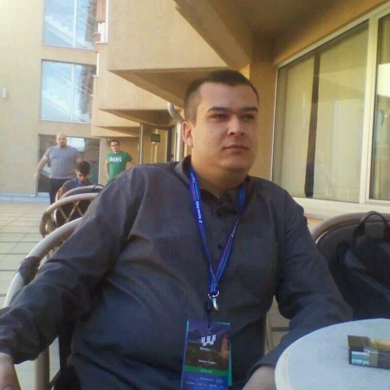 E-commerce consultant. Atheist until proven otherwise. Fluent in sarcastic.