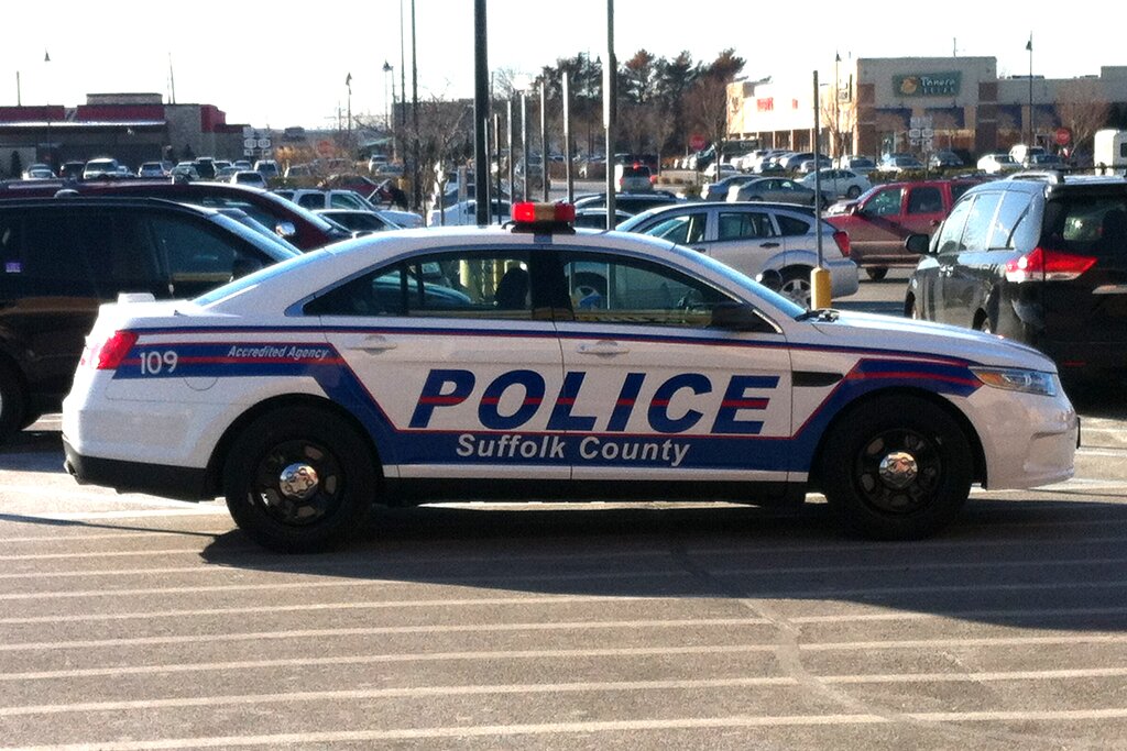 When you see a cop in Suffolk tweet us & we will get the word out, one retweet could save someone from jail time or worse!