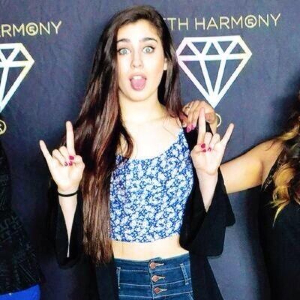 hi @mahregui gave you a free follow, so you should go follow her ❤️