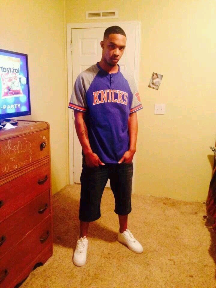 Young nigga on the block trying to get it.