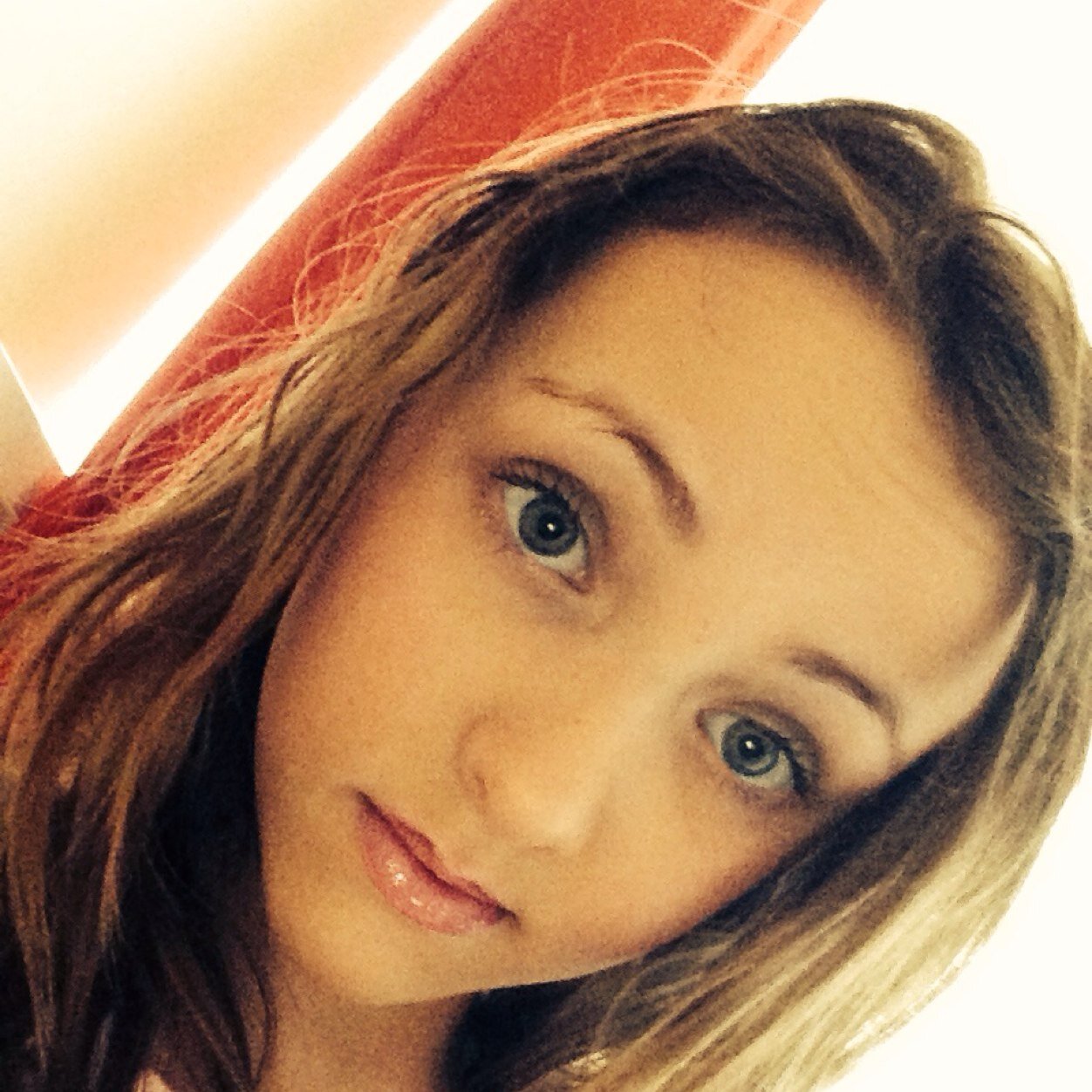 Hiya follow me xxx