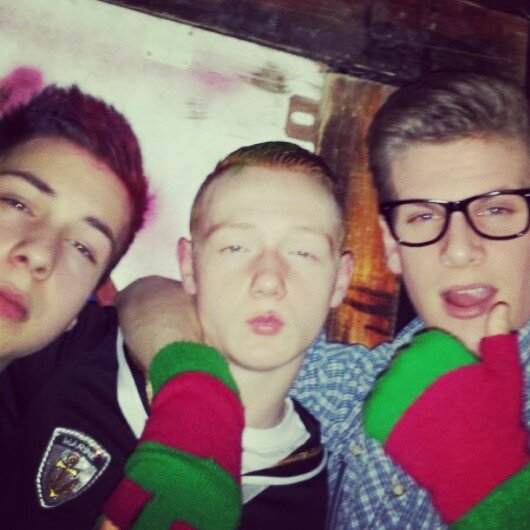 insta: benaldenzee1
