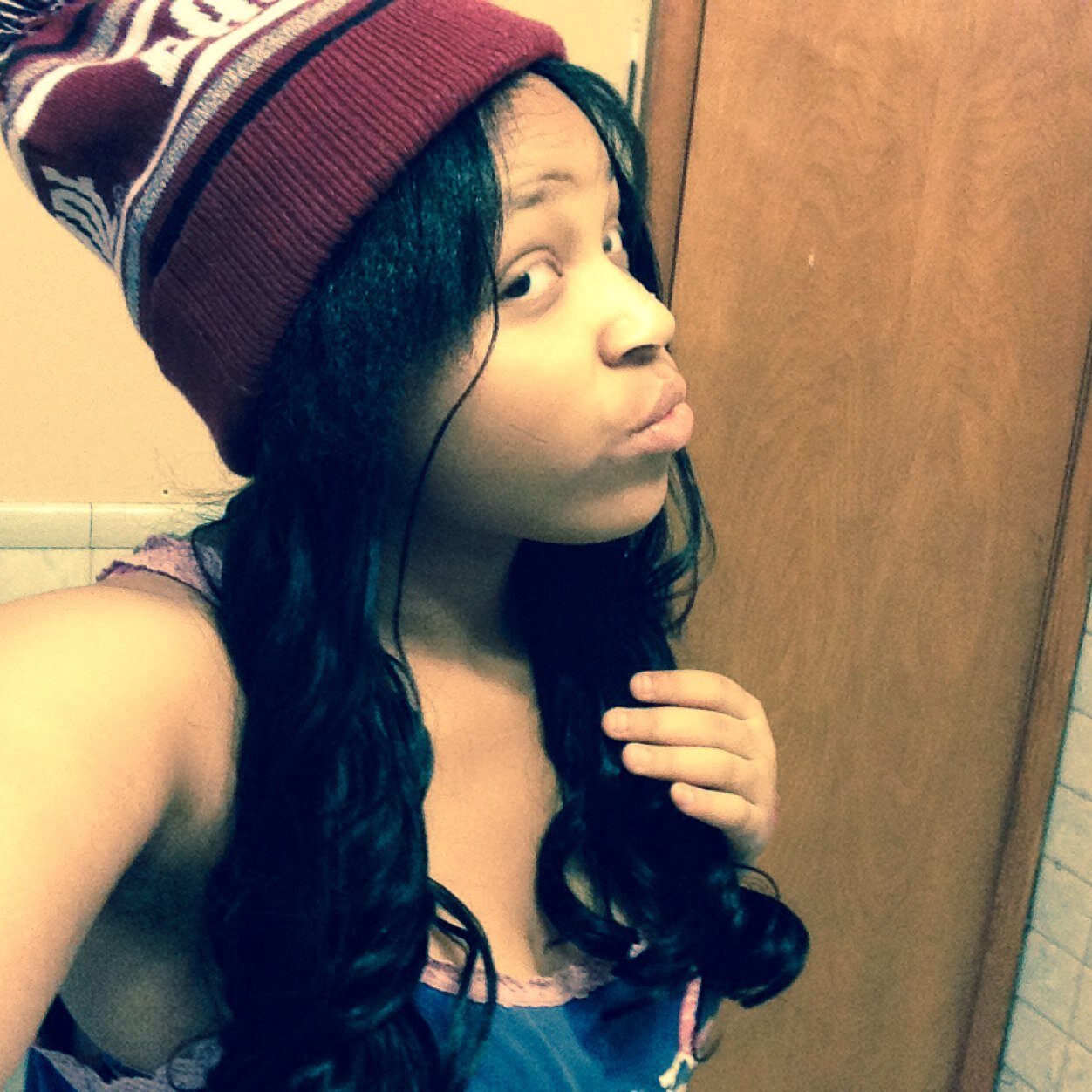 Fuck trying to please a hoe. 
IG: _Iammarieexo 
Kik: OmgBubblezWTF 
Facebook: Taraa Walker
snapchat: IAmMariee33
PLEASE FOLLOW ME !! I FOLLOW BACK Foshoo