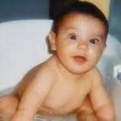 Eu, você, dois filhos e um cachorro
Um edredom, um filme bom no frio de agosto
E, ai, cê topa?