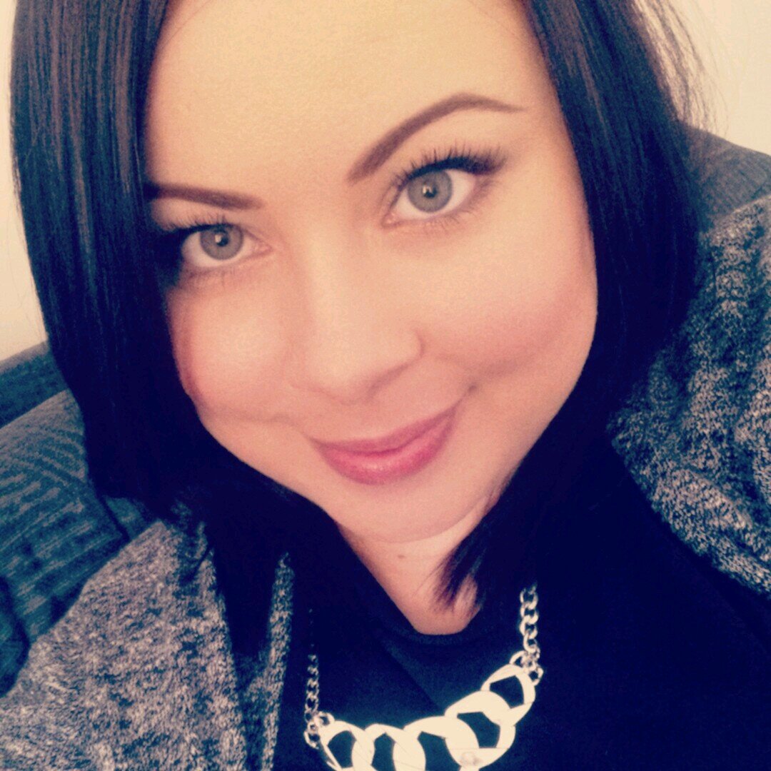 Commercial Manager at Computacenter, #blogger, #beauty fanatic & founder of @Bespoke_Art & @RealReviewsUK - go check them out!