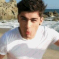 «i just wanna hold ya'»