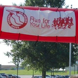 Running club that supports area runners of all ages and abilities.