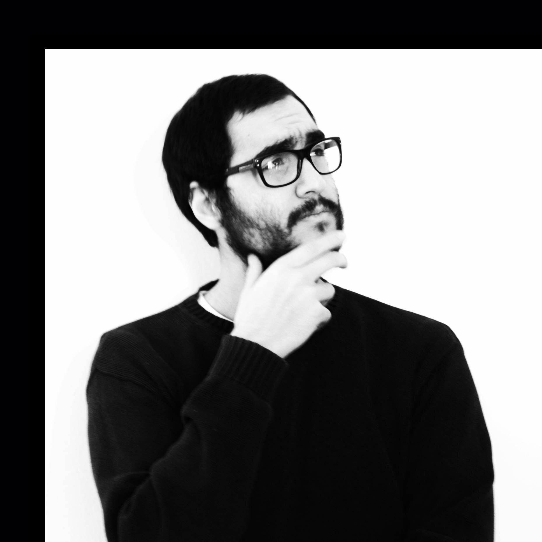 Graphic Designer // Motion Designer // Based in Milan // Galleria Opulenza // Fritto FM