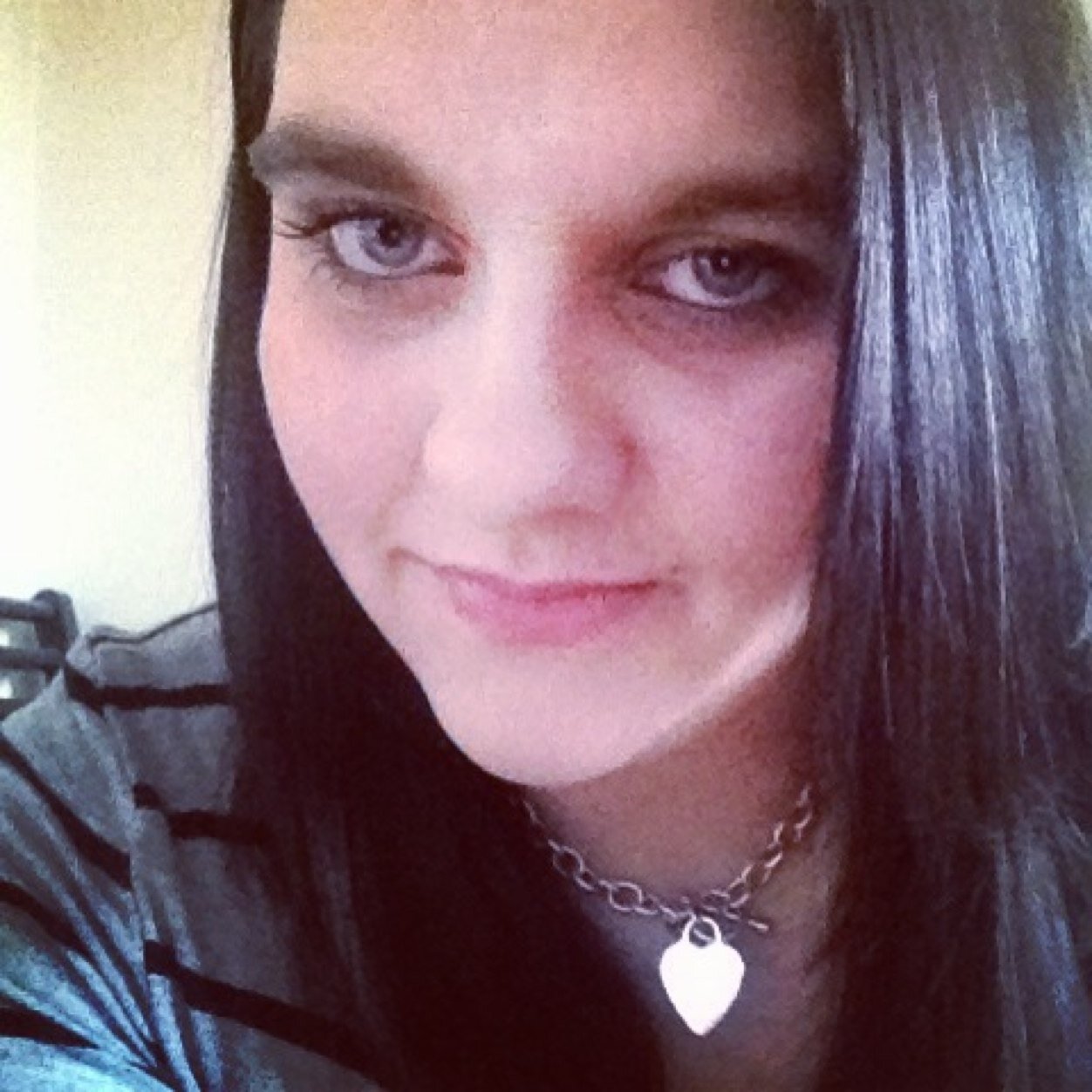 Hazel | 24 | pregnant with my little rainbow baby Nolan due 14th may 2015 | YT : ilyjellybean1