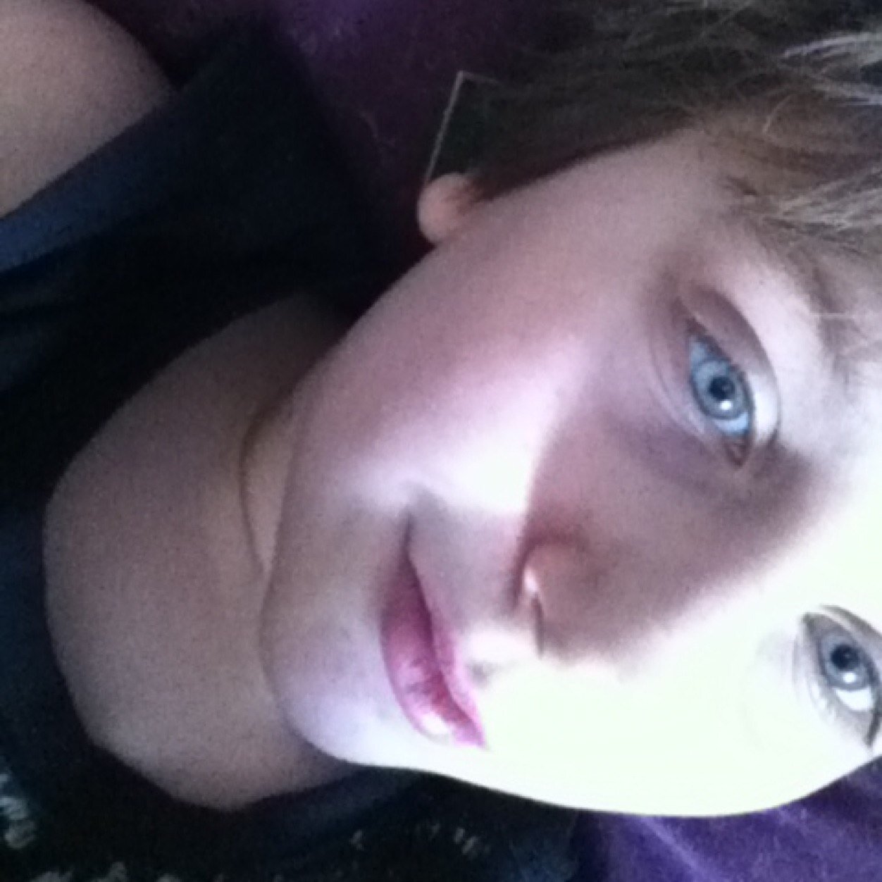 WALLPAPERurphon's profile picture. HEY YAL how are u hopeful good,everyday i will post wallpaper i hve designed and its all for u and your iphone so u can save it.:Pbye bye and hope to talk to u