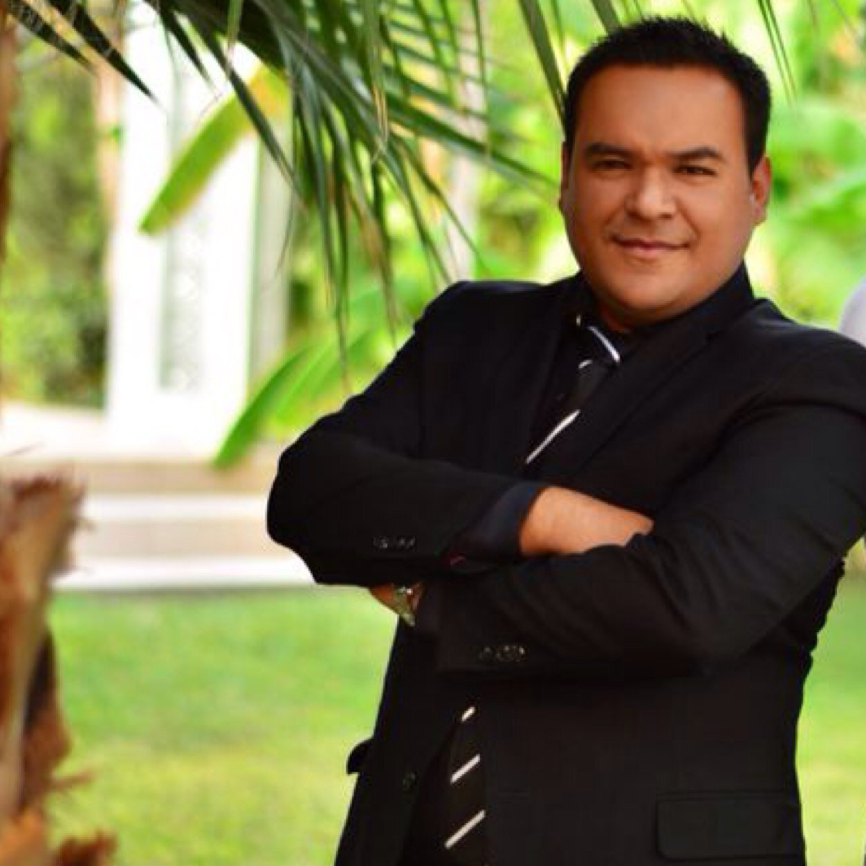 Abogado, Empresario, Secretario en CMIC Laguna, infraestructura de CCE Laguna de Dgo, Catolico’ “la Buena Política es Hacer el Bien”