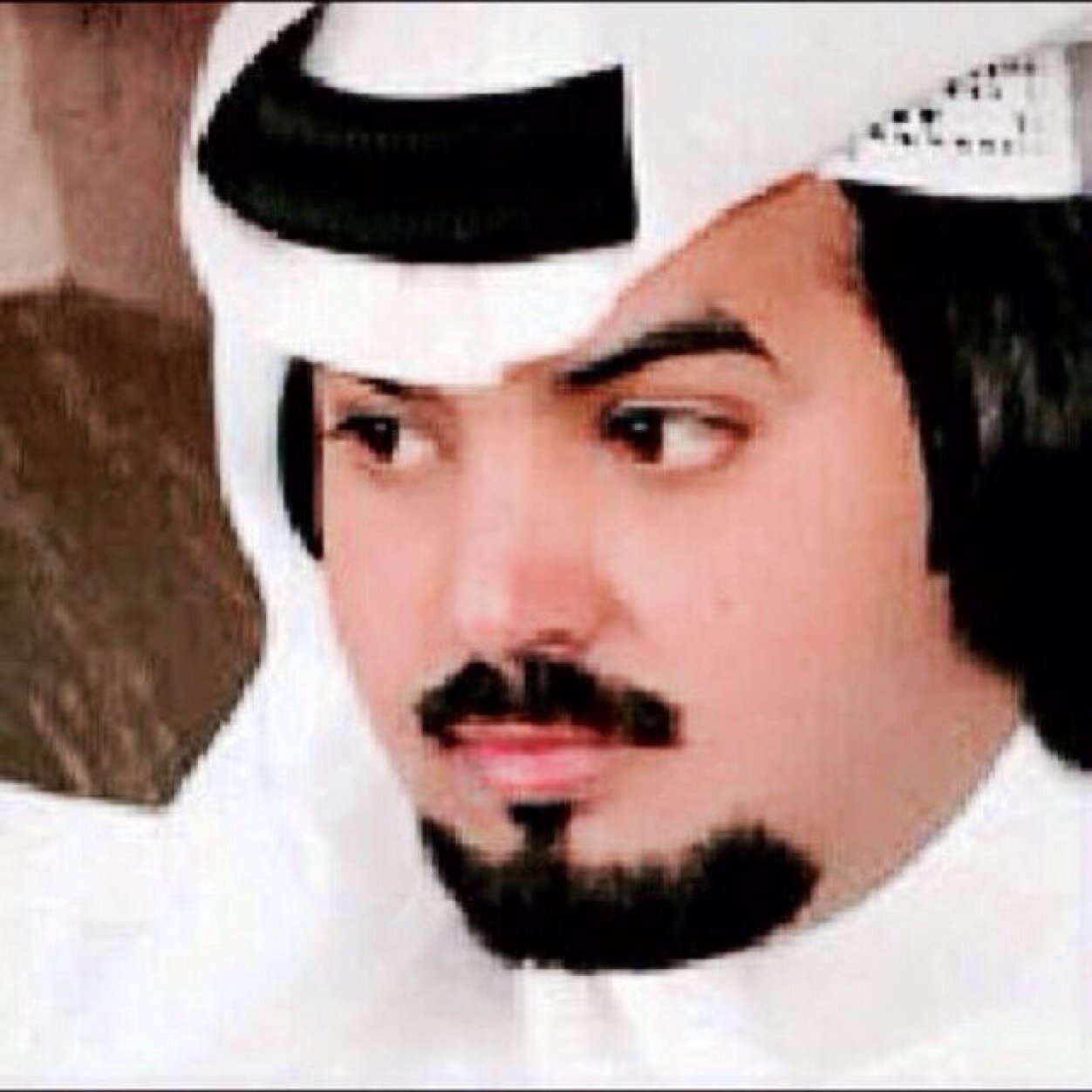 ناسٍ تقول ان الغلا يذبح قلوب وآنـــــا لقيت قلـوب تذبح غلاها”