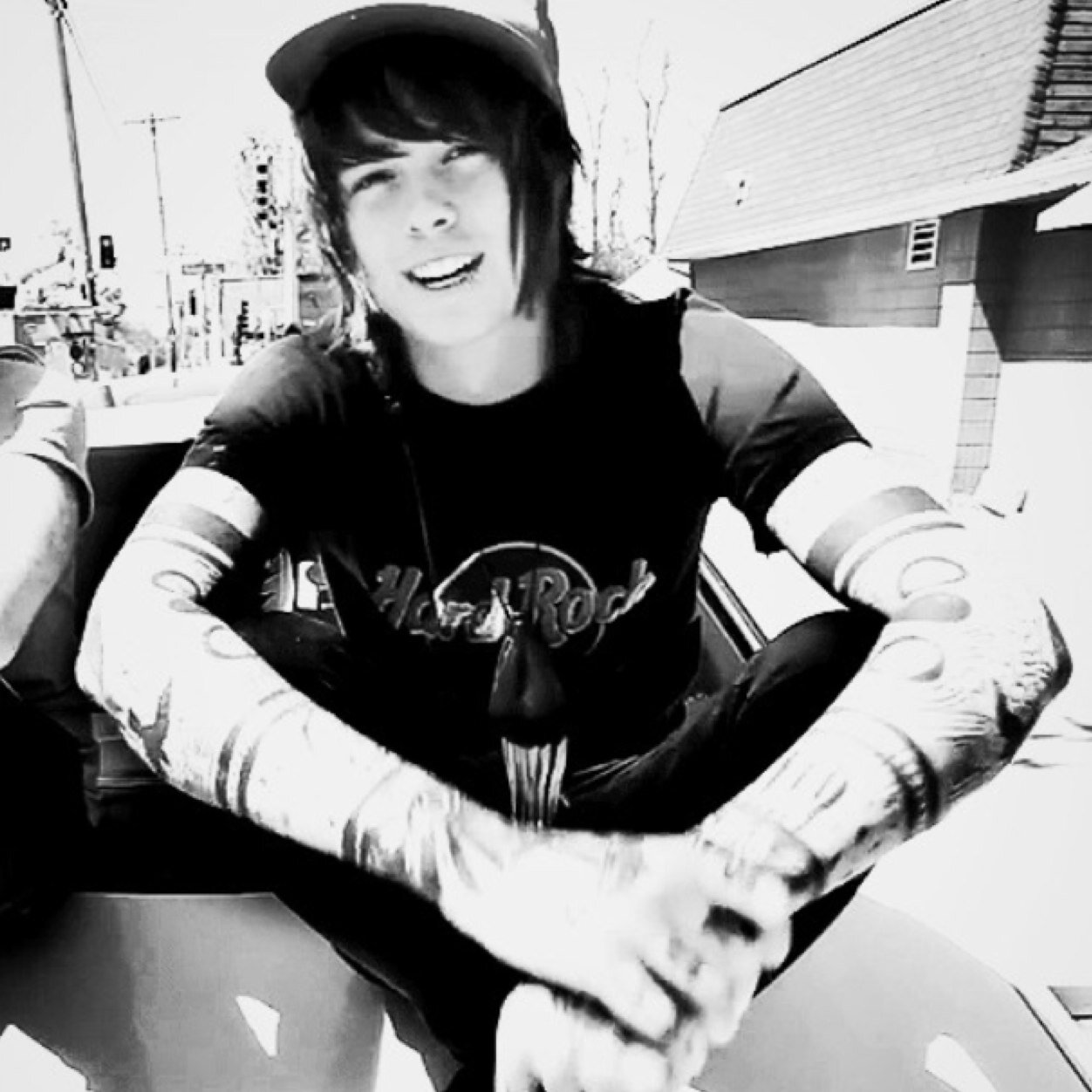 Send me a request. I'll do anything you want c: bands, tv shows, 1d, or whatever else c: